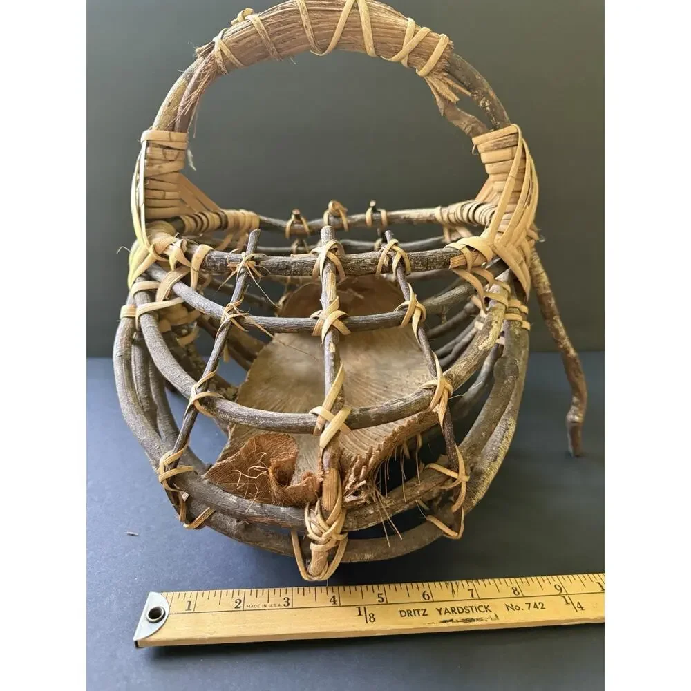 Vtg. Native American Twig Palm Husk Gods Eye Basket Folk Art Handcrafted Rustic